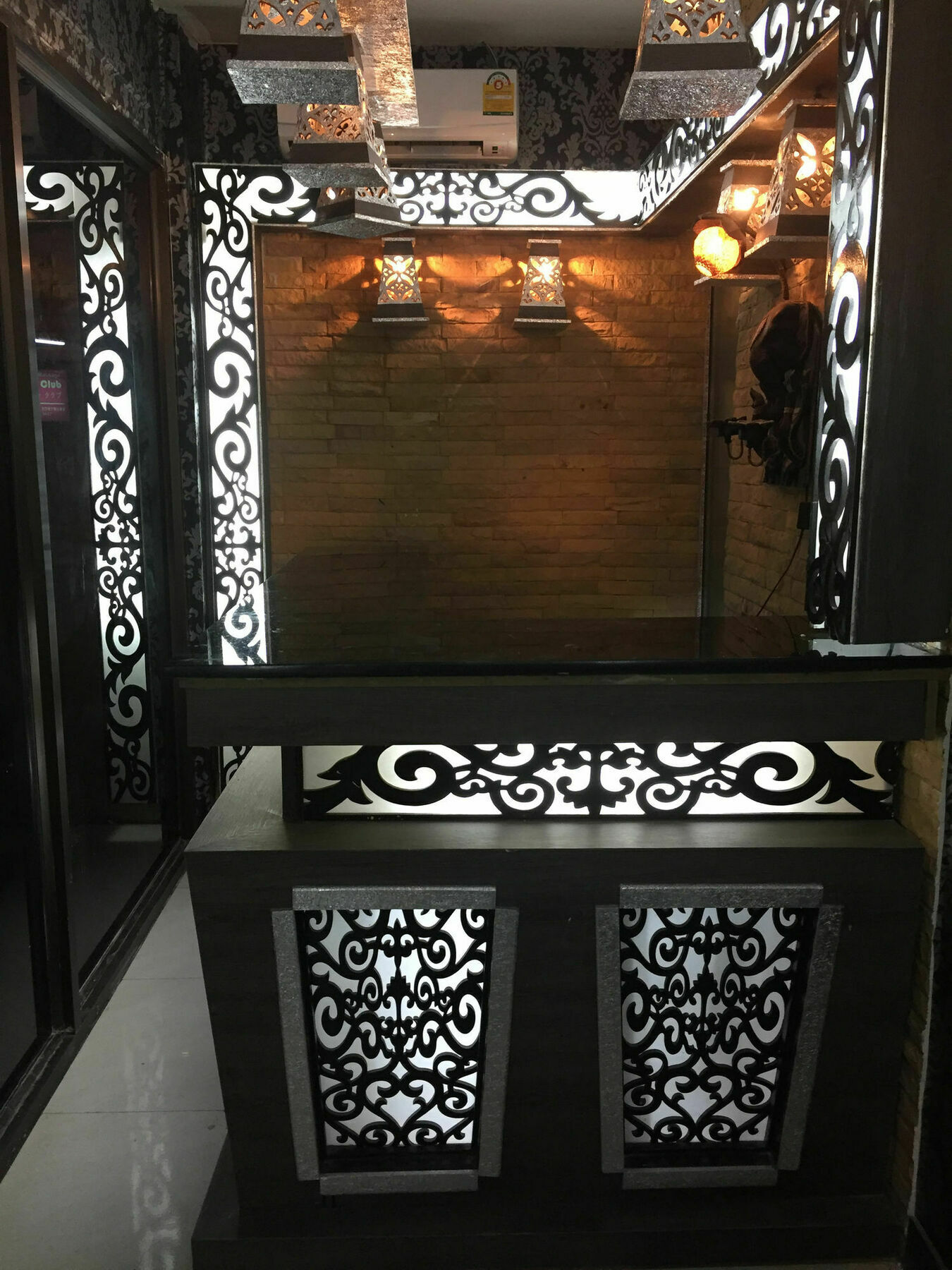 Harrys Suite Hotel Bangkok Exterior foto